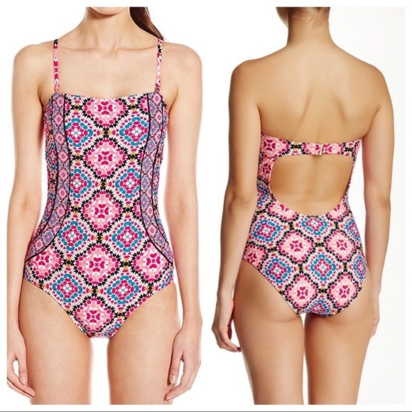 Laundry By Shelli Segal Other - Laundry By Shelli Segal Marrakesh One Piece